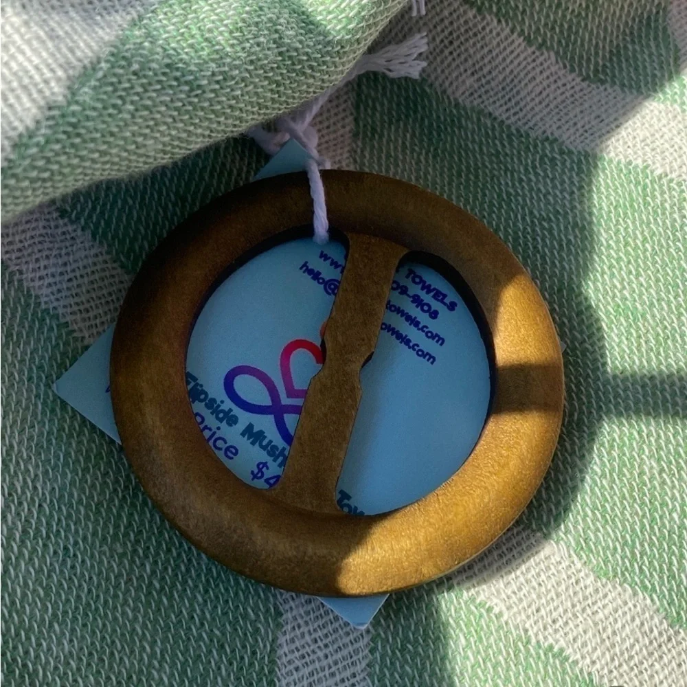 Wear Your Textile Clip Pointy Cat Ears FREE WITH Cat’s Meow Wrap Blanket Towel - Picture 13 of 15